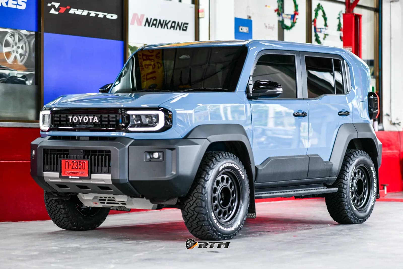TOYOTA LAND CRUISER FJ