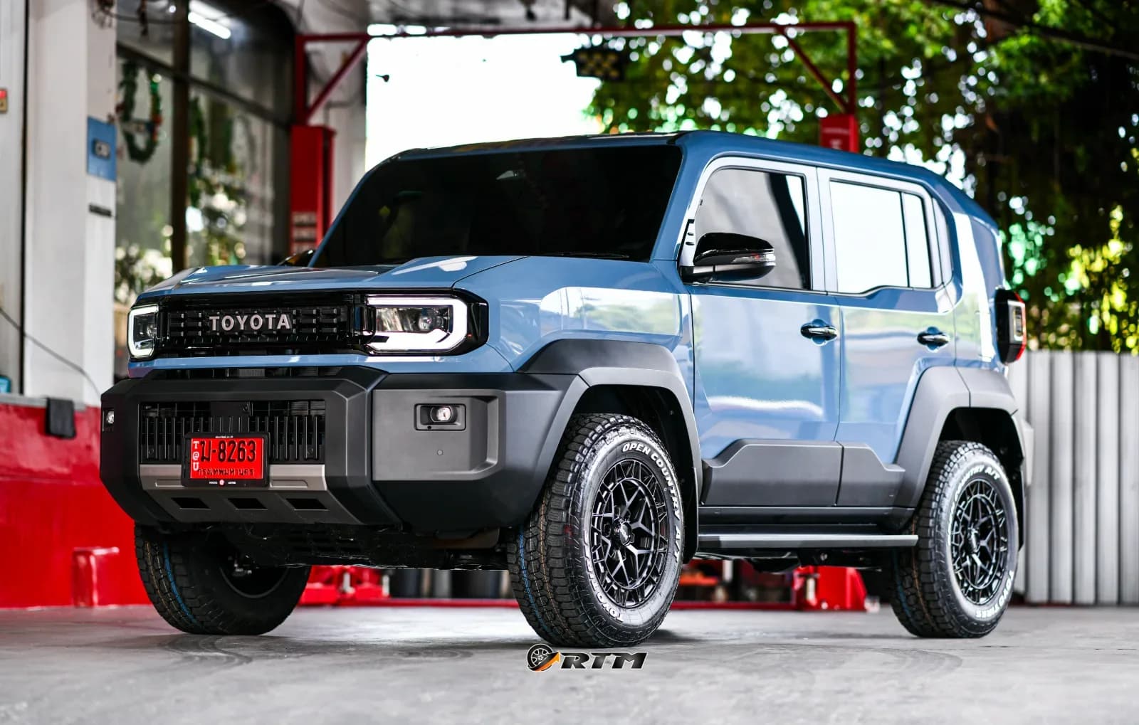 TOYOTA LAND CRUISER FJ