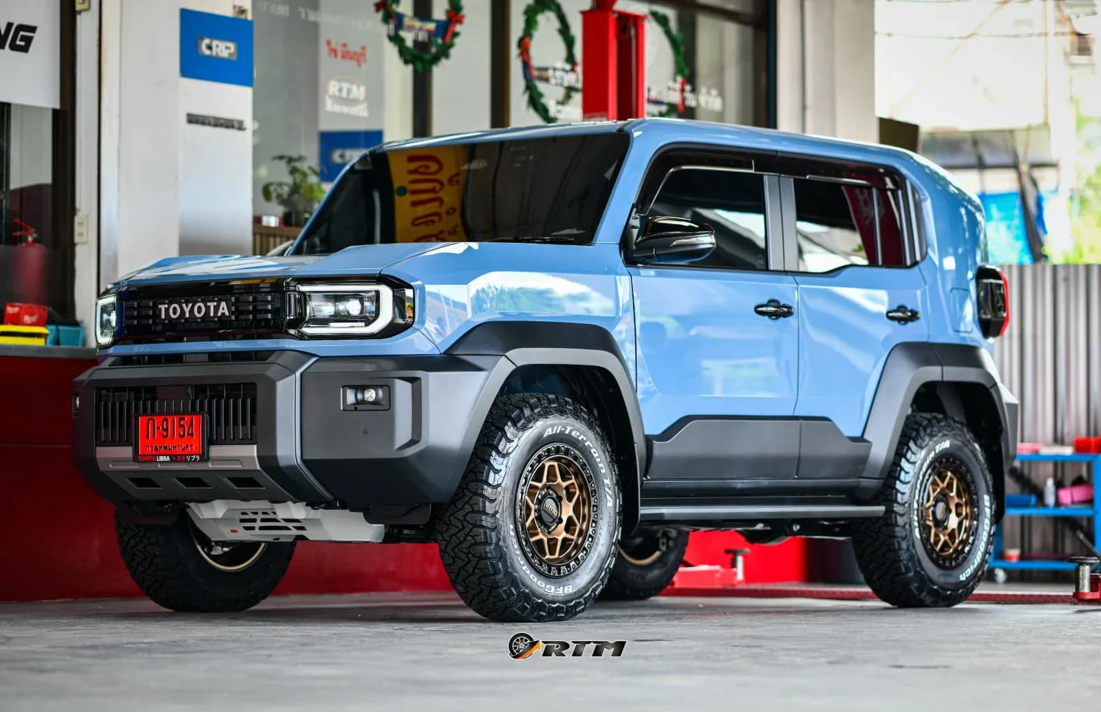 TOYOTA LAND CRUISER FJ