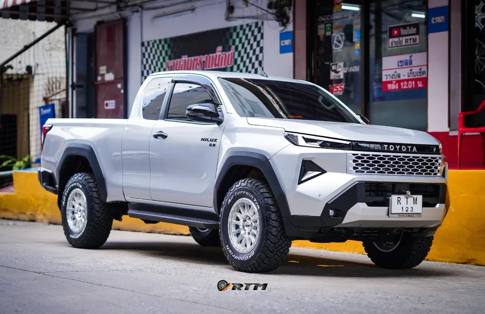 TOYOTA TRAVO