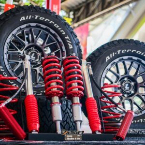 allice gold necklace